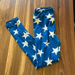 Lula Roe OS Blue star leggings.